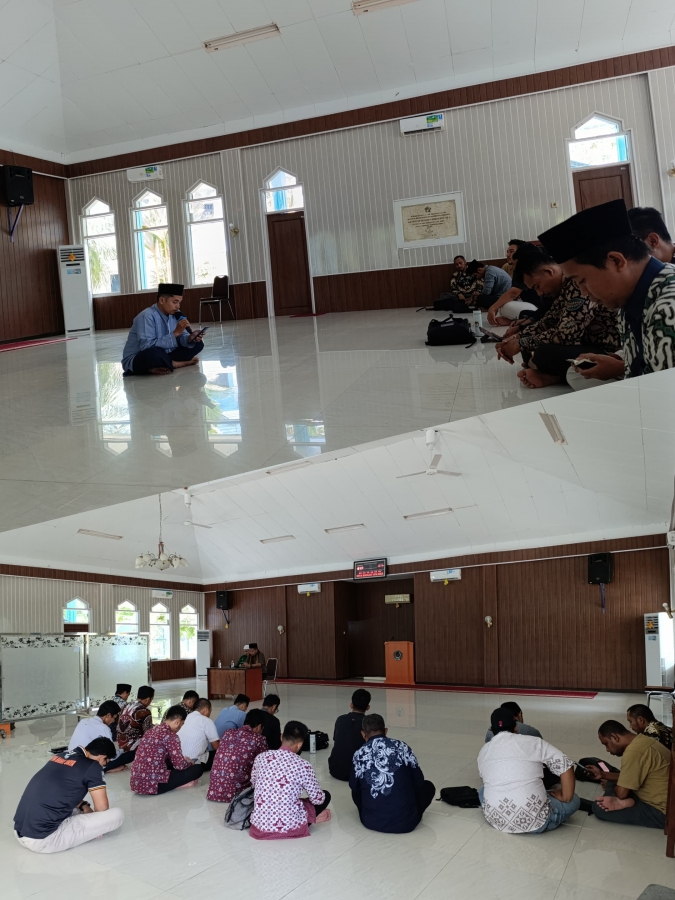 Dosen dan Staf Program Studi Pendidikan Agama Islam FAI mengikuti Pengajian